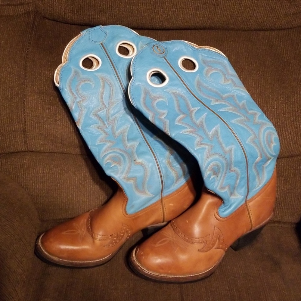 Womens Tony Lama boots size 9B
